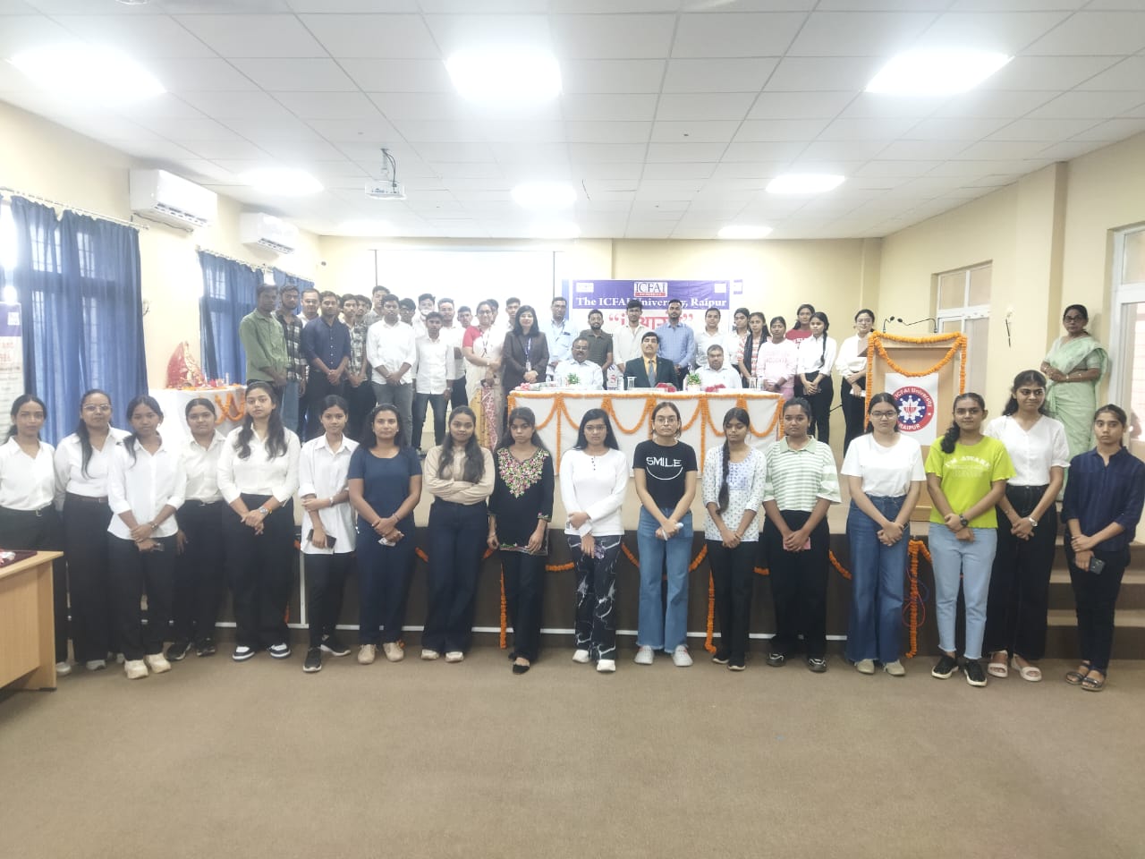 Grand Induction Ceremony “i-Arambh 2025 (Dikshaarambh 2025)” Held at ICFAI University, Raipur